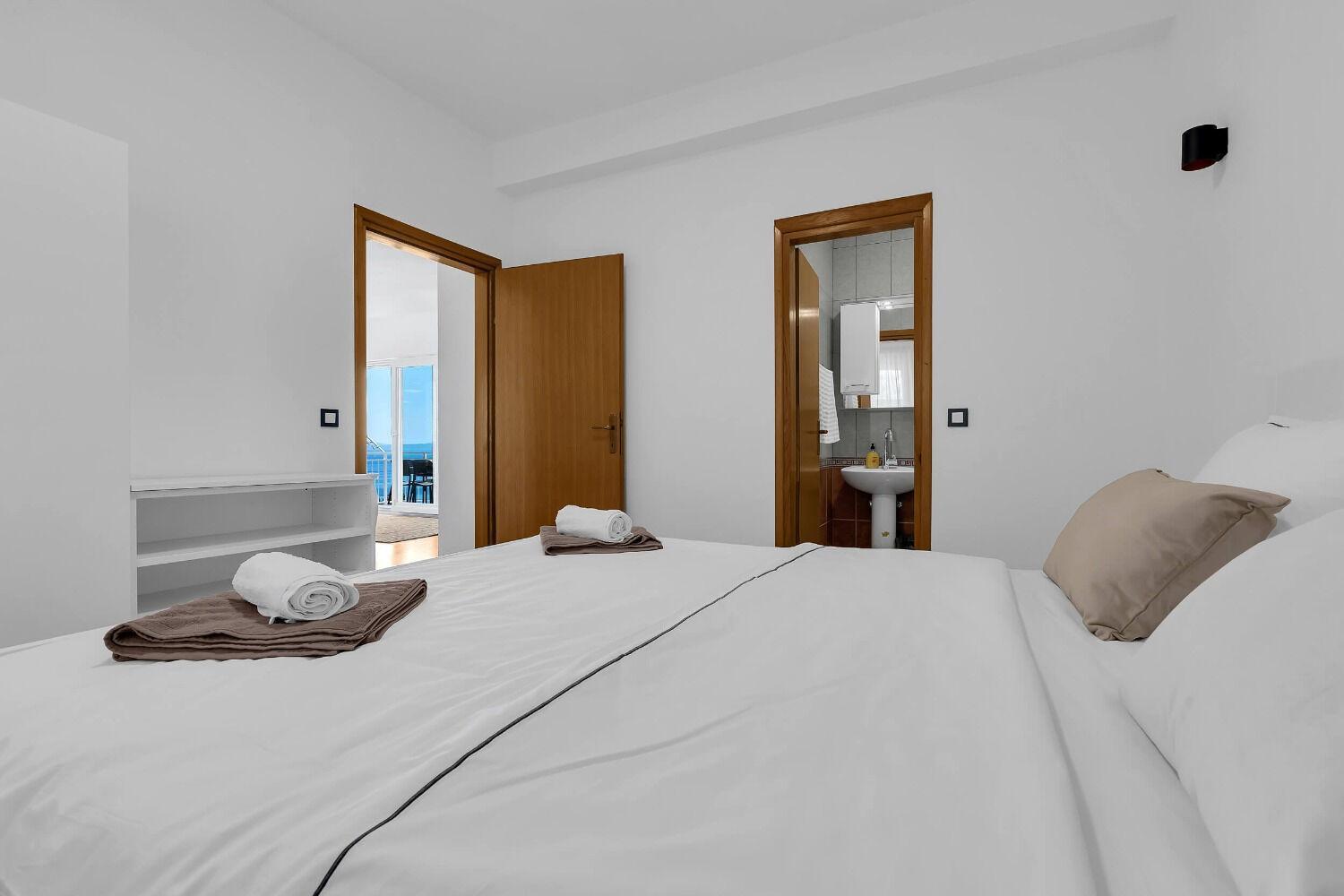 Apartments Anka Brela Bagian luar foto