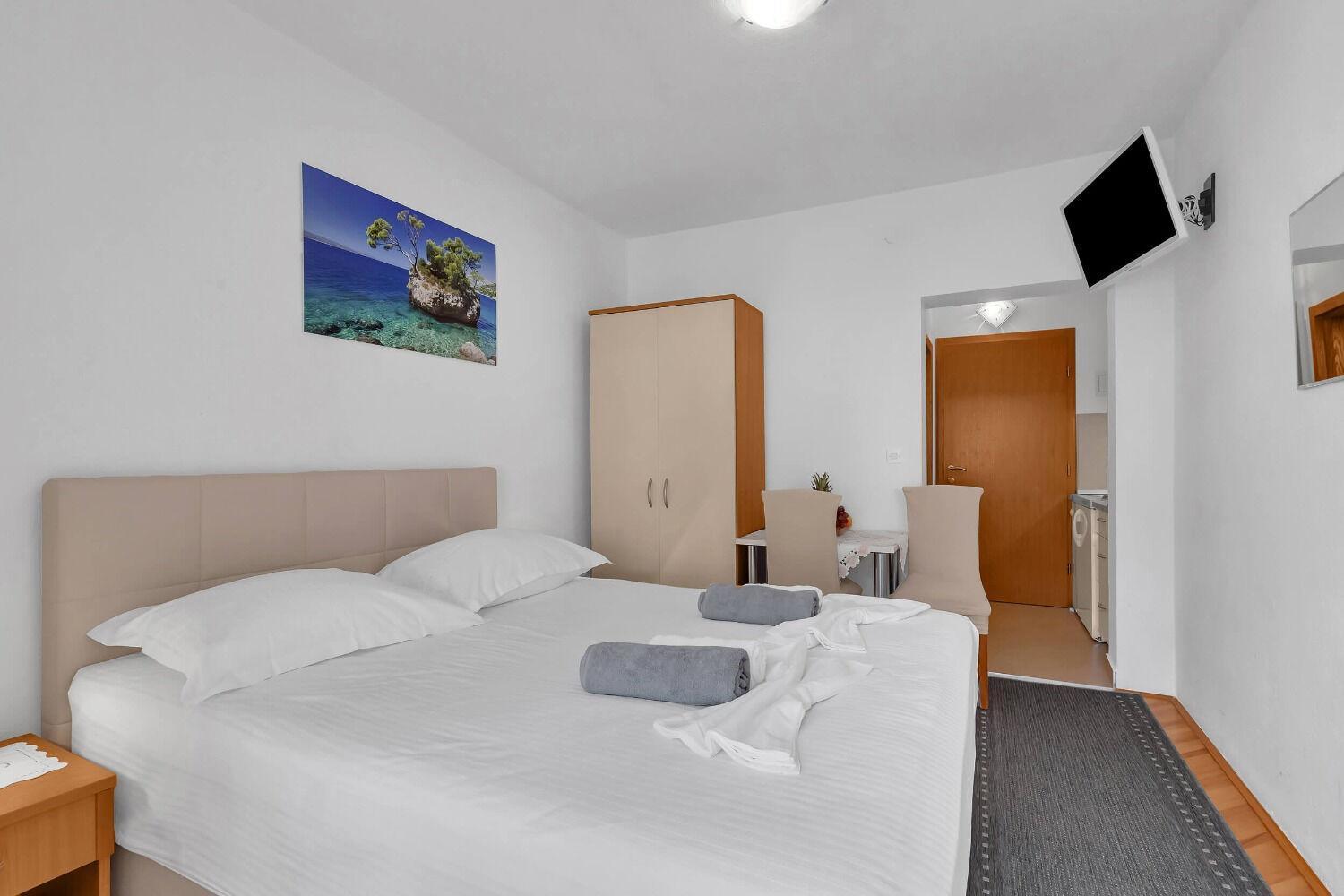 Apartments Anka Brela Bagian luar foto