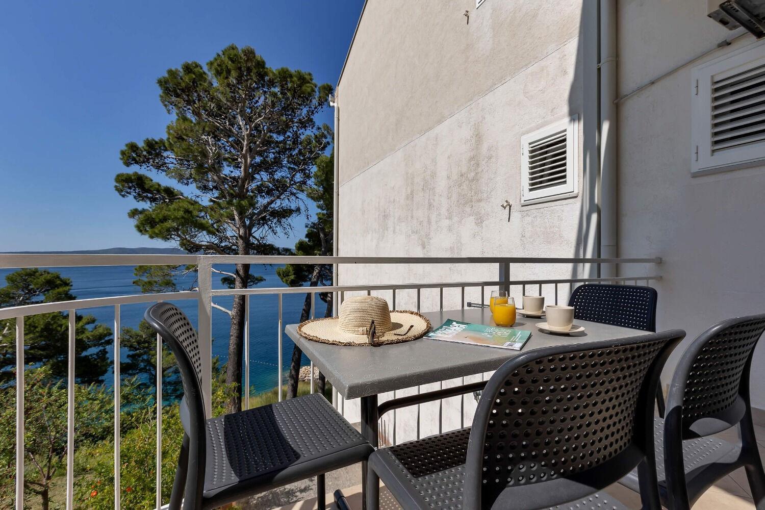 Apartments Anka Brela Bagian luar foto